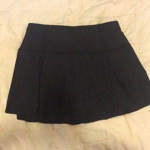 Lululemon pleated skirt